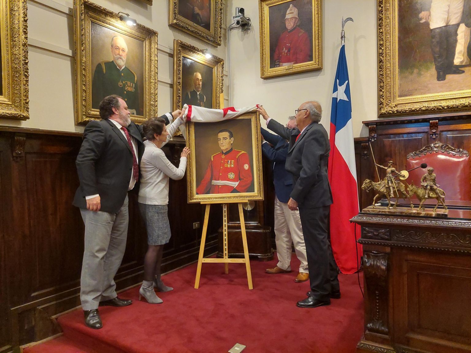 RETRATO-HERNAN-FIGUEROA-ANGUITA-1-1536x1152